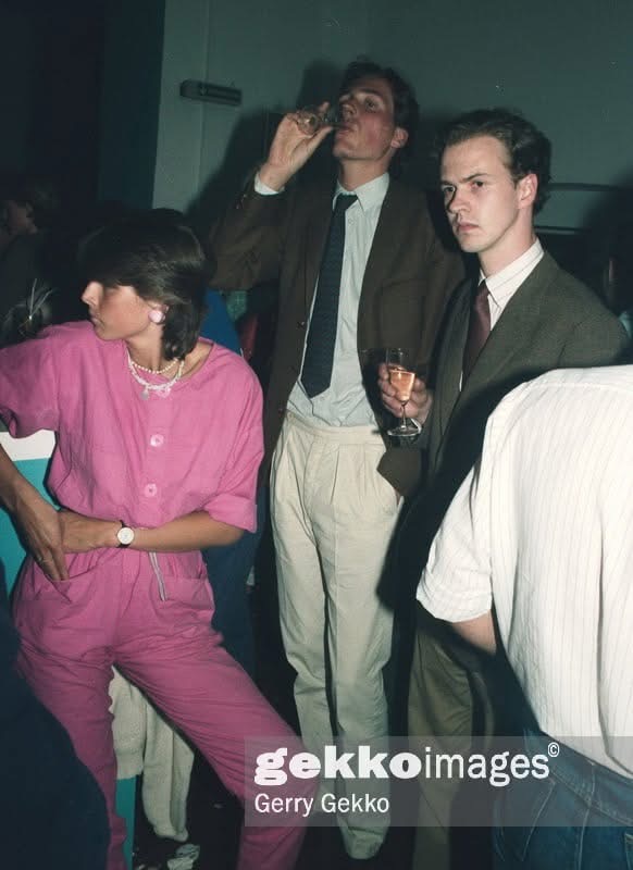 Vintage Cage, 1980er Jahre — Gäste im Club