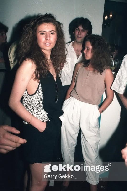 Vintage Cage, 1980er Jahre — Gäste im Club